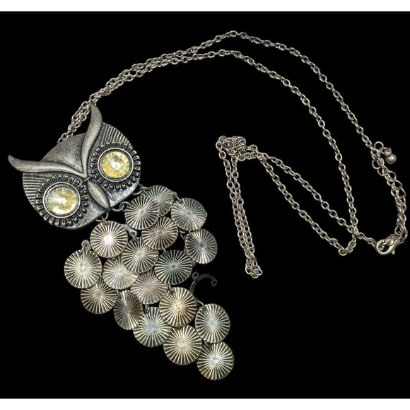Quirky Y2K Own Pedant Necklace With Disc Fringe Feathers And Yellow Gem Eyes - Picture 1 of 10